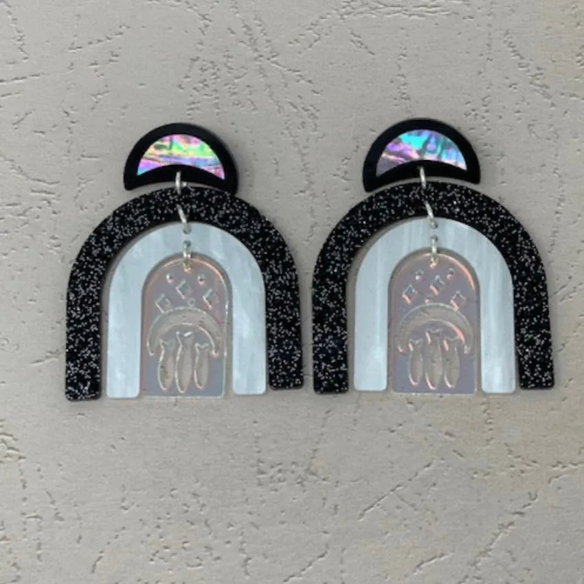 Copper Canoe Woman Earrings Abalone Mxsaqv