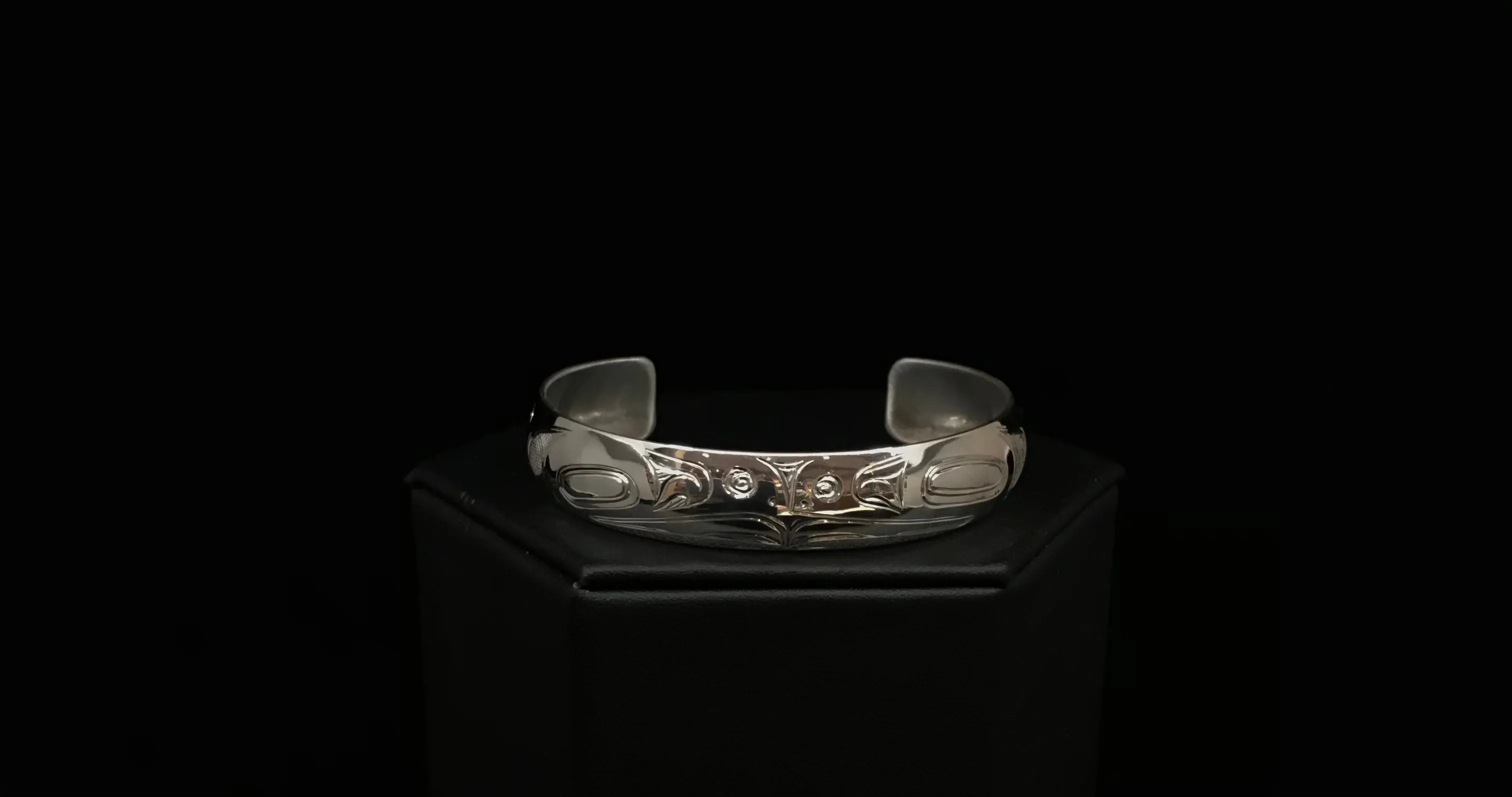 Hand-Carved Silver Formline Bracelets by Nicholas Galanin | Tlingit & Unangan Art