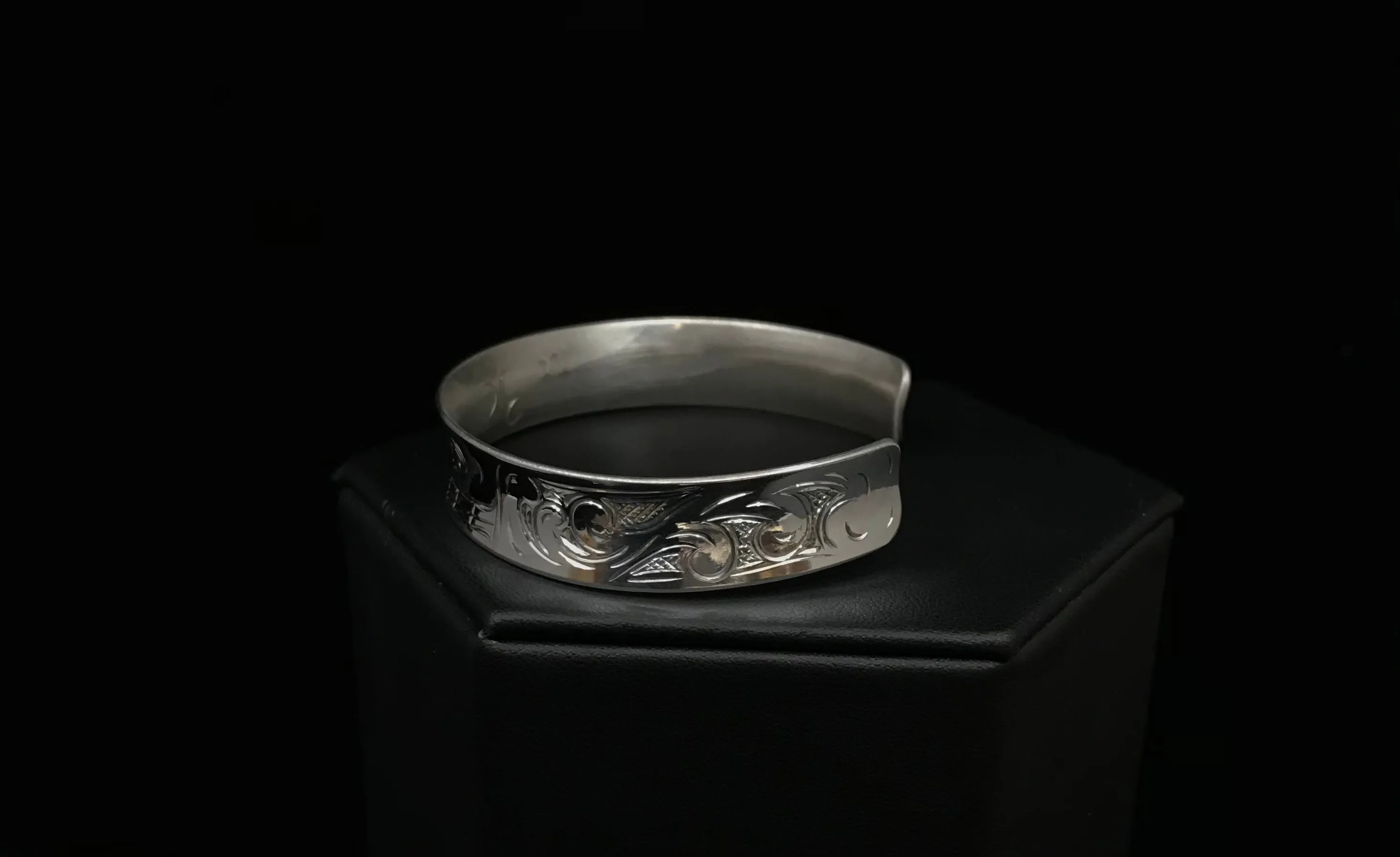 Hand-Carved Silver Formline Bracelets by Nicholas Galanin | Tlingit & Unangan Art