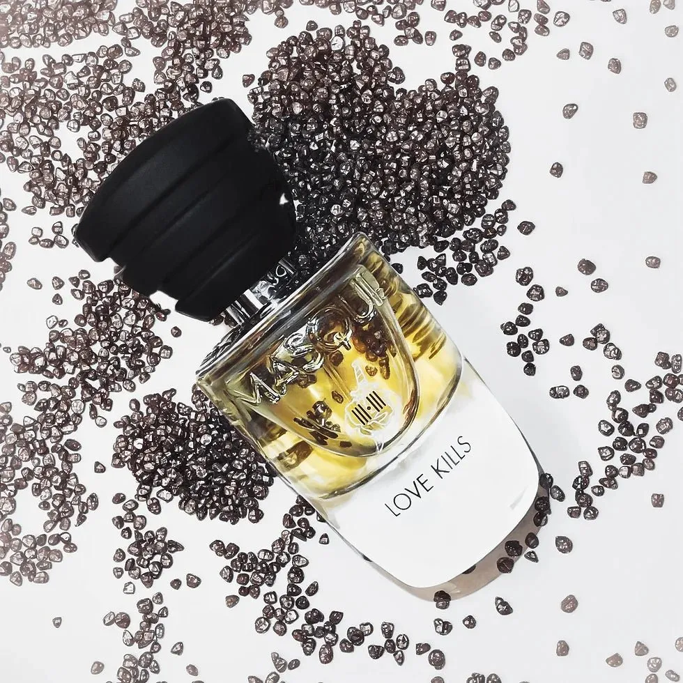 Masque Milano Iii-Iii Love Kills Caroline Dumur EDP