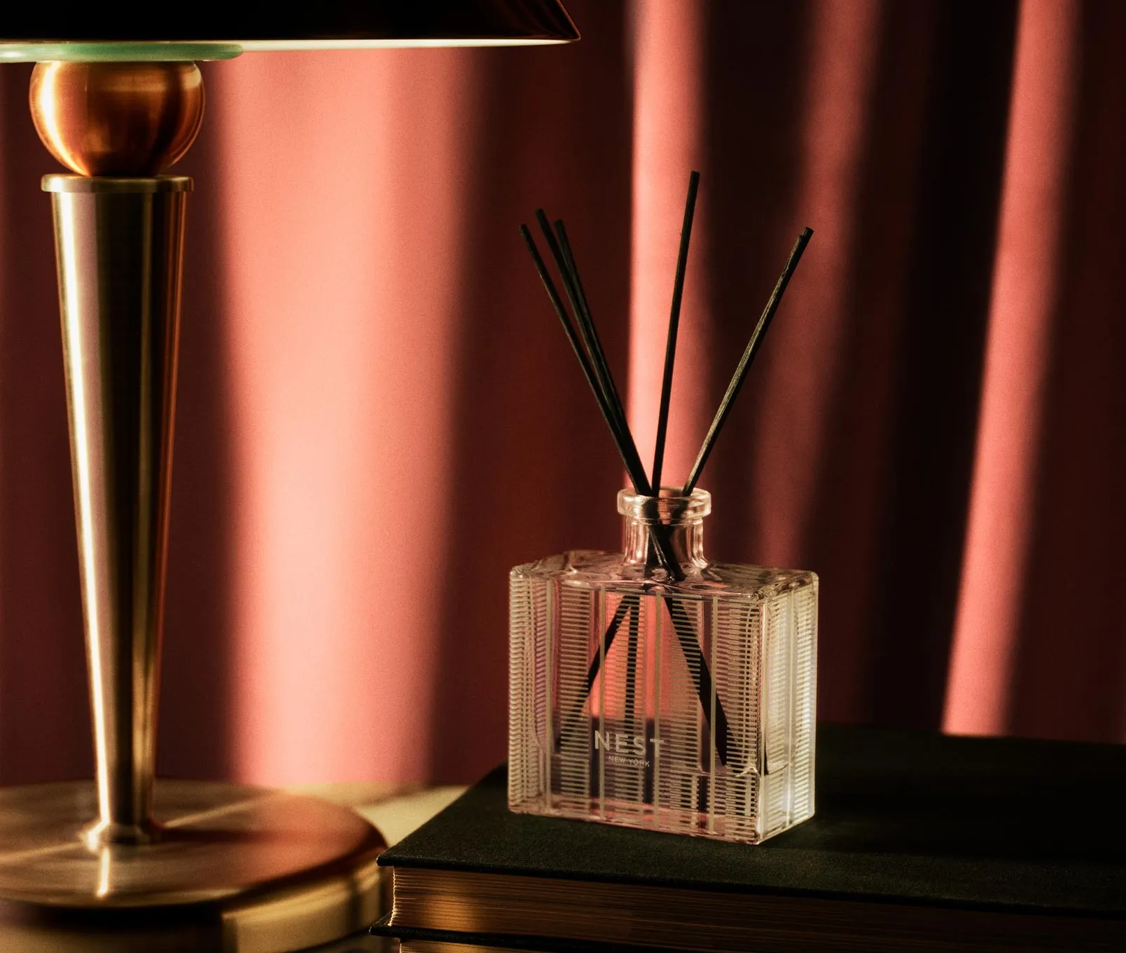 Rose Noir & Oud Reed Diffuser Nest New York